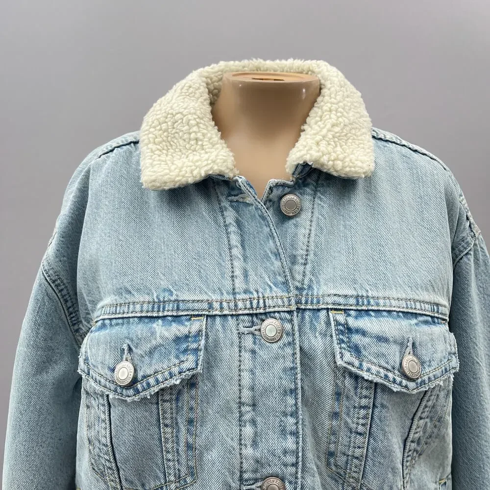 NWT American Eagle Sherpa Denim Trucker Jacket Blue Women's Size Medium - Picture 4 of 14
